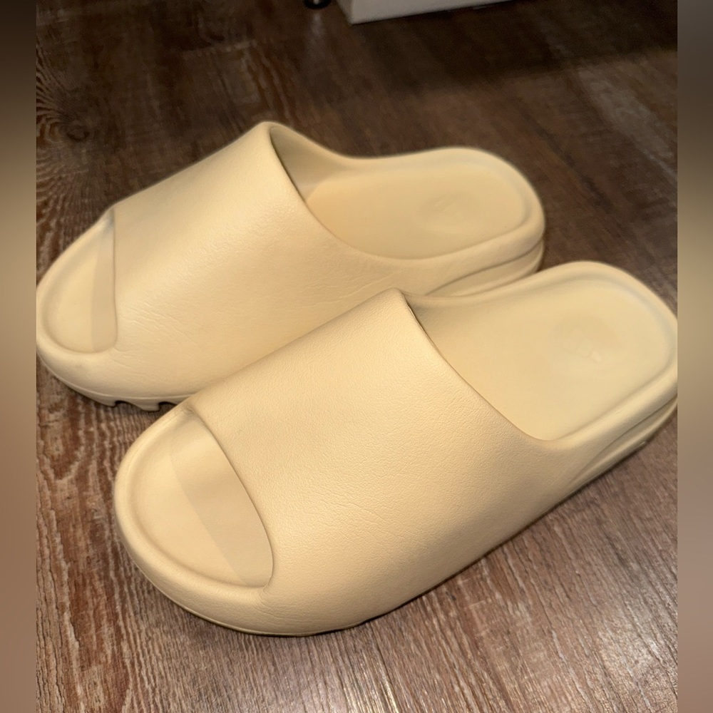Yeezy Slides
